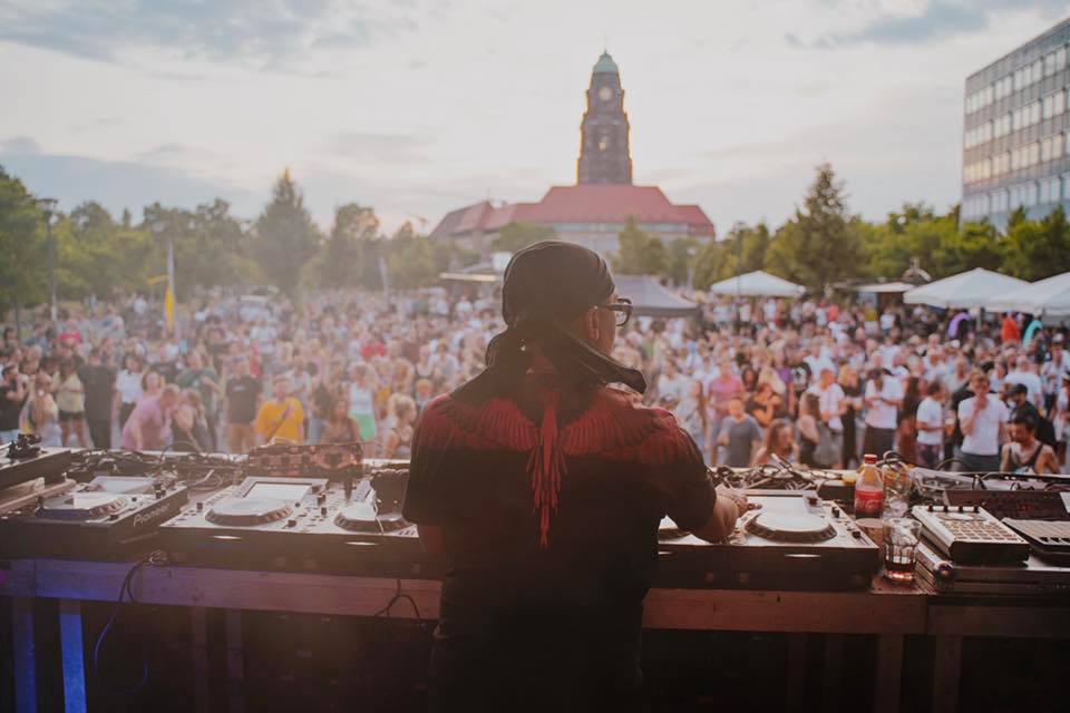 DAVE – Dresden Audio Visual Experience