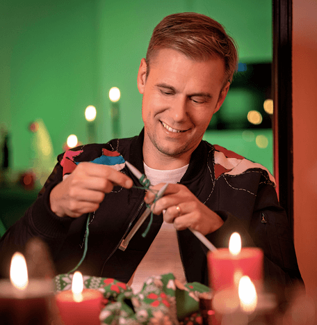 Armin keeps us warm for Christmas…