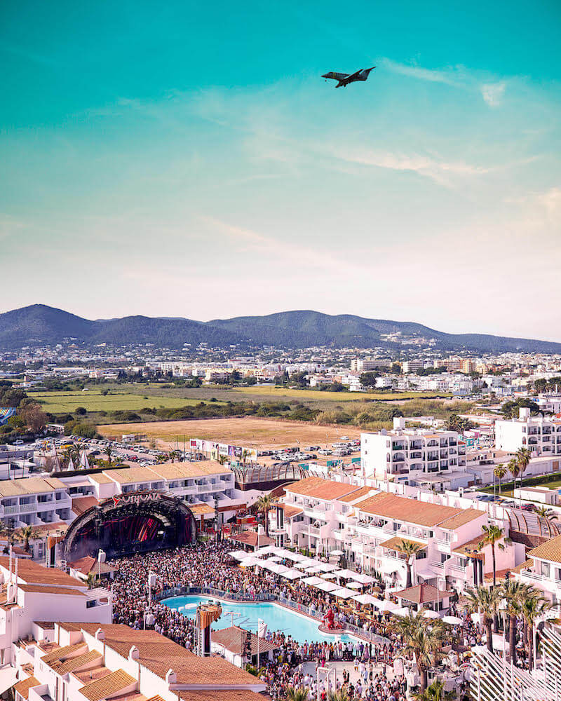 Summer has started in Ushuaïa and HÏ Ibiza !