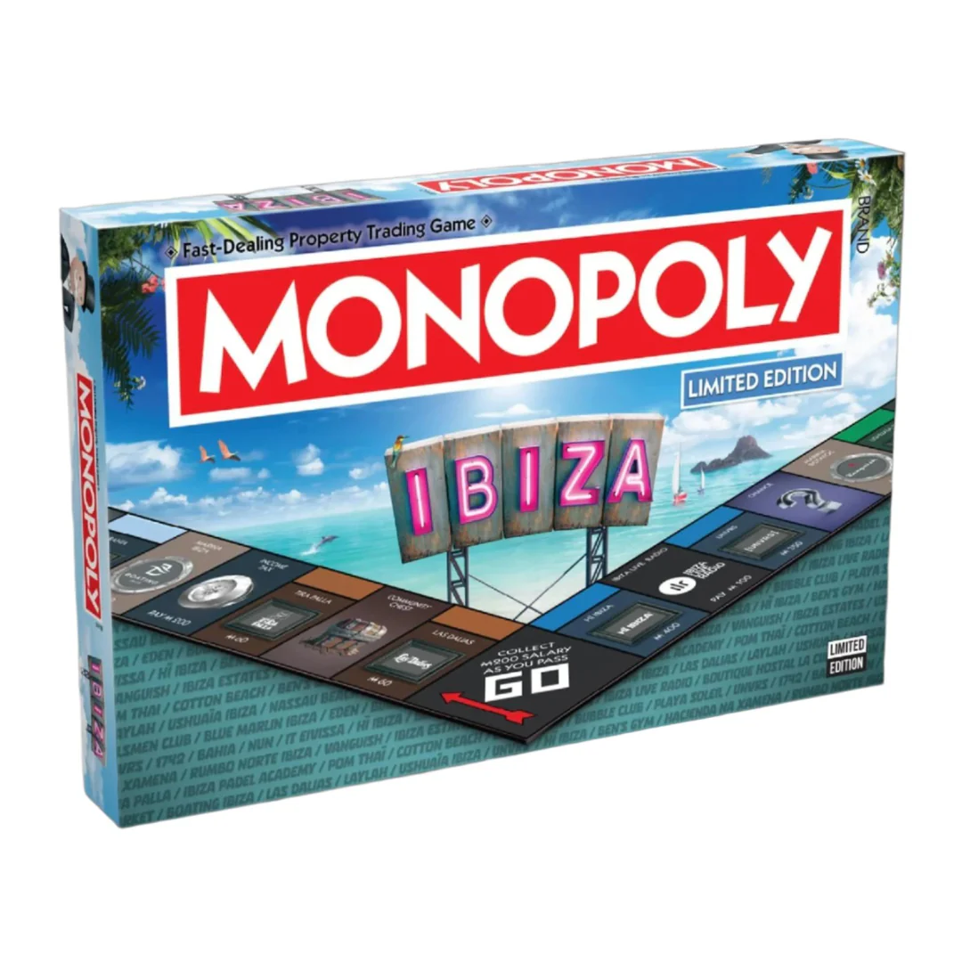 Monopoly Ibiza :  Bring the White Isle to Your Living Room / Transformez votre salon en île blanche