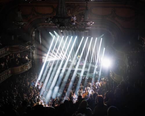 Live concert in a theater is something else