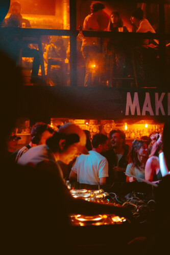 Smoky retreat, Rave heat