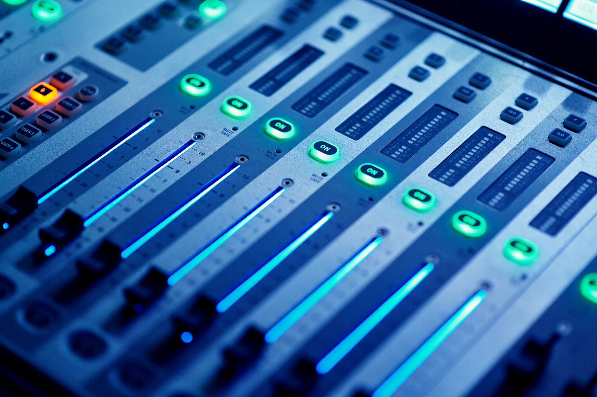 Music + AI — Musical progress, or the last wave before creativity collapses?